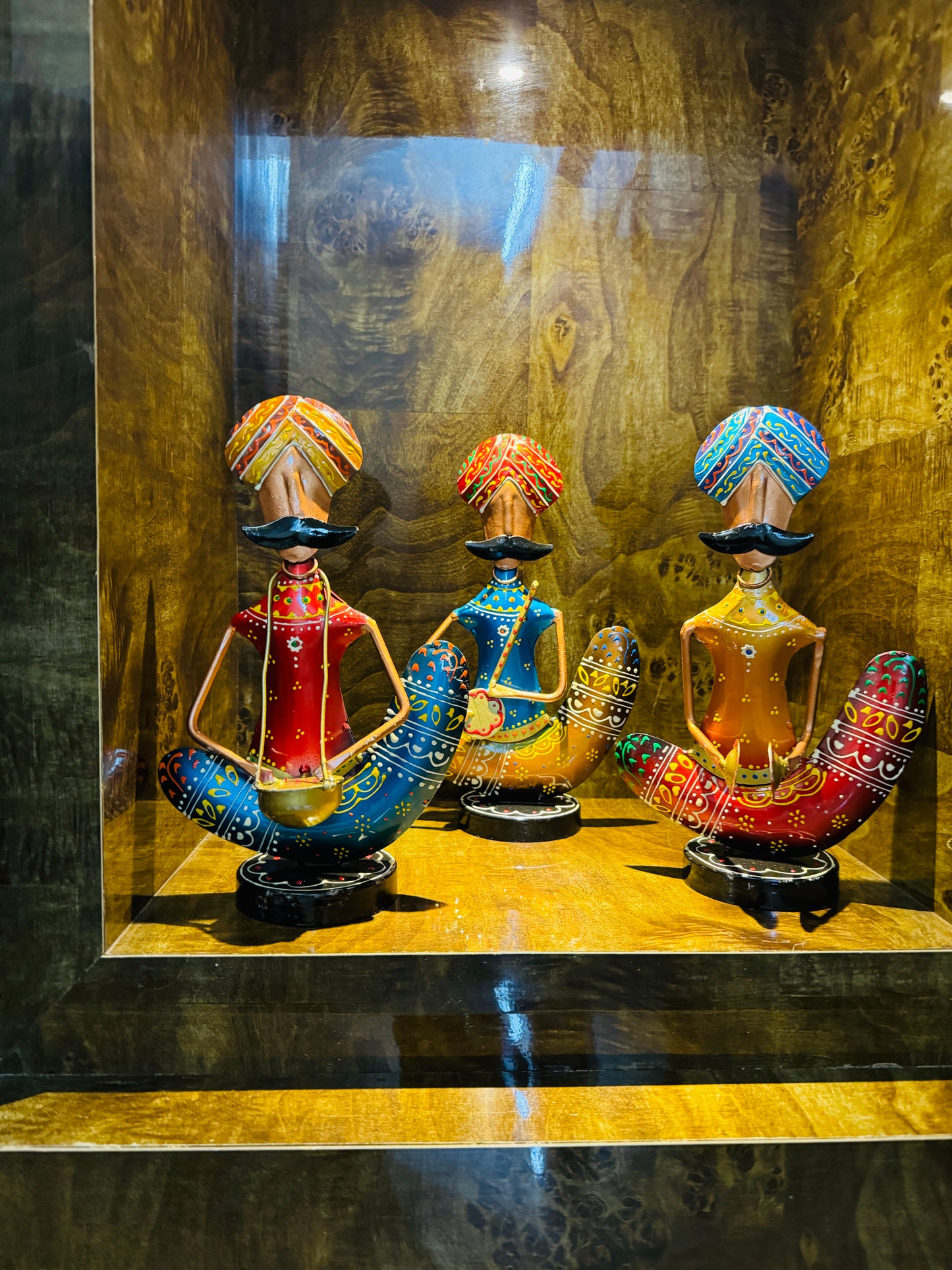 Handmade Indian Musician Figurines | Rajasthani Folk Art Metal Showpiece | Colorful Home Decor | Ethnic Tabletop Sculpture Gift